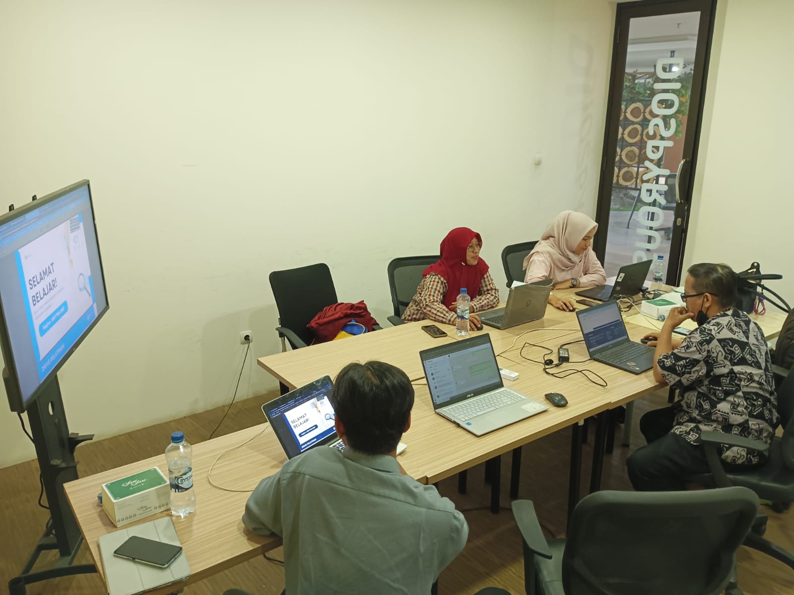 Pelatihan + Sertifikasi BNSP Design Grafis Muda Pustawakan UIN Siber Syekh Cirebon