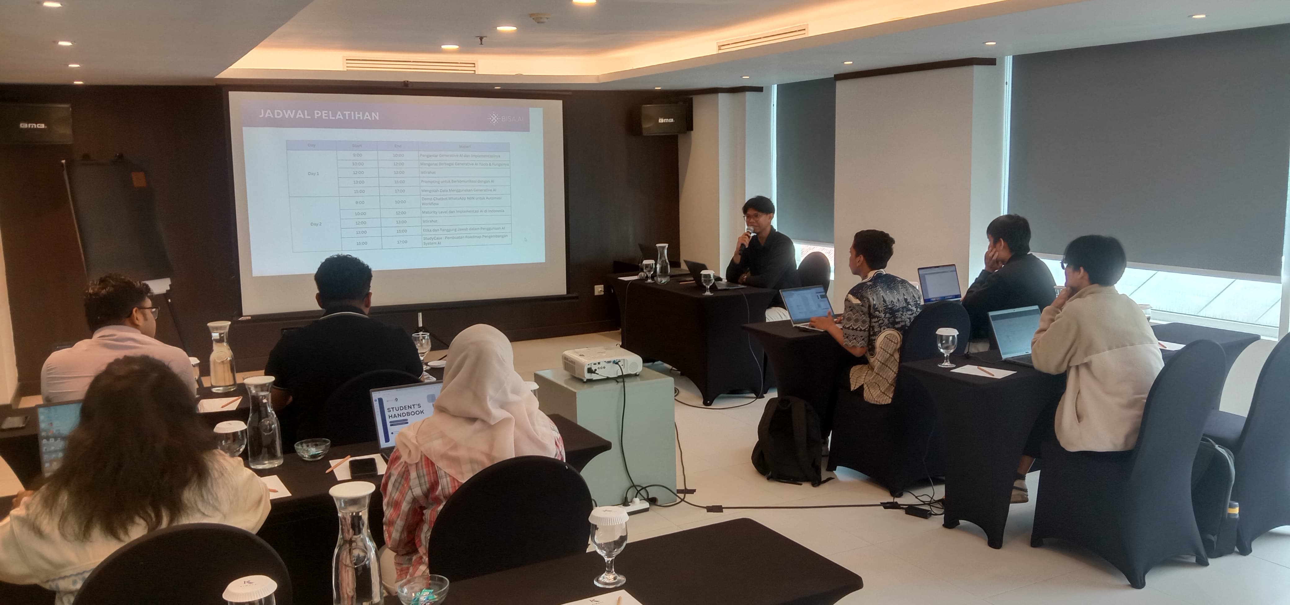 Pelatihan Generative Artificial Intelligence & Workflow Automation PT Pupuk Kalimantan Timur